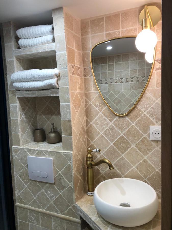 Quartier D'Emily In Paris Apartment Bagian luar foto
