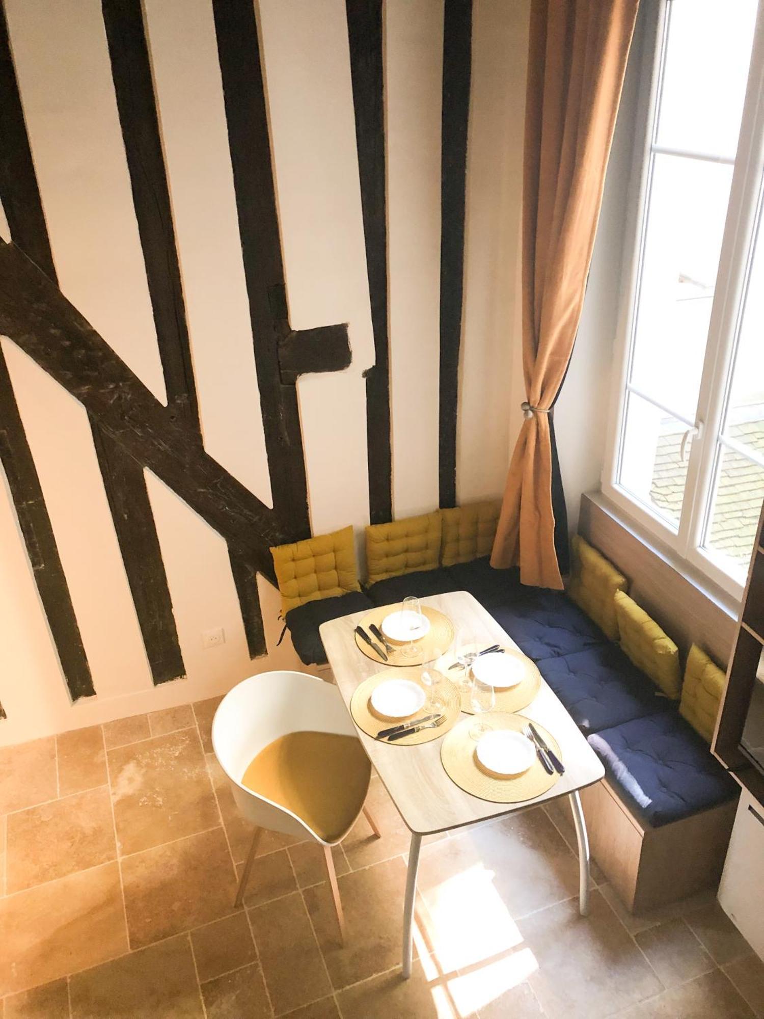 Quartier D'Emily In Paris Apartment Bagian luar foto